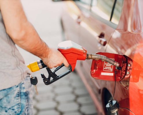 La importancia de apagar el motor al llenar el tanque